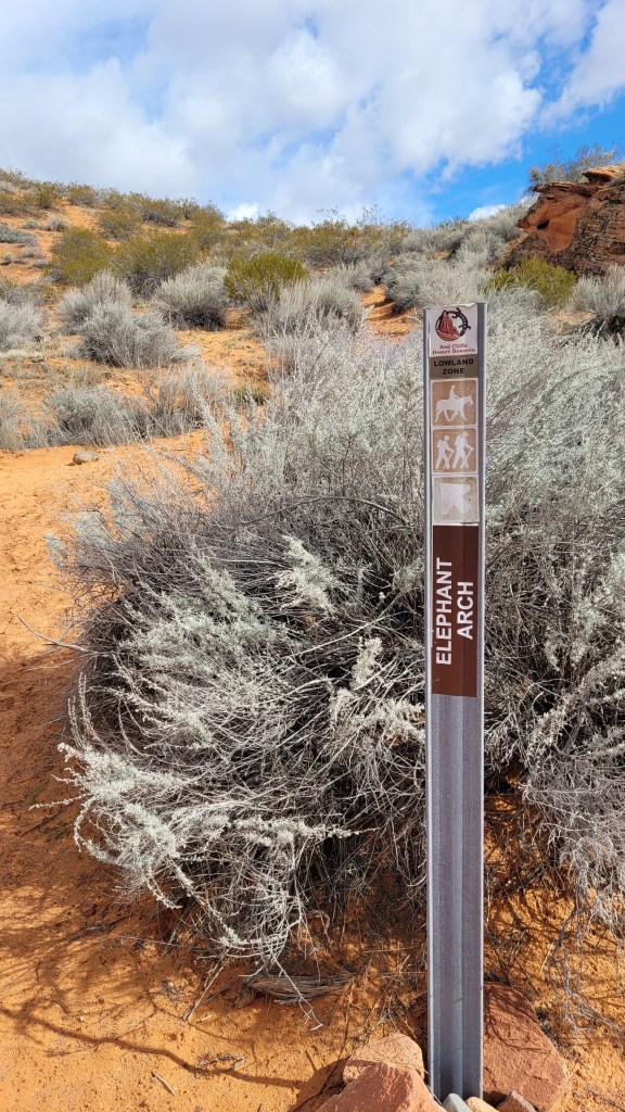 Elephant Arch trail head