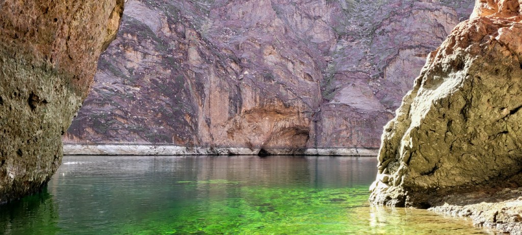 Best Time to Visit Emerald Cove for Stunning&nbsp;Views